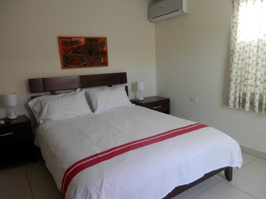 Hidden Eden Aruba Bed And Breakfast Acomodação com café da manhã  Oranjestad