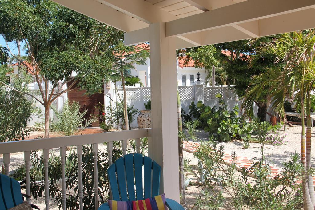 Mangooz Bed & Breakfast *