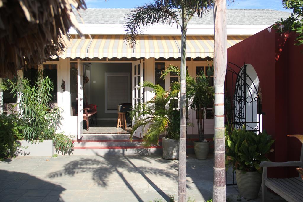 Bed & Breakfast Mangooz *