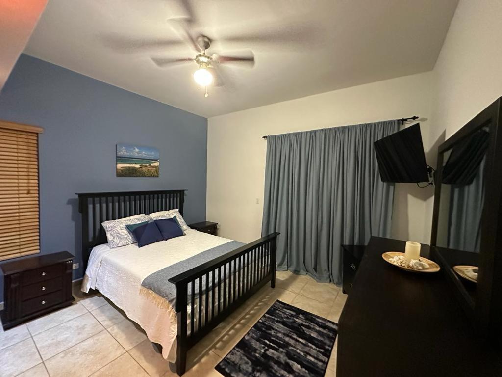 Tierra Del Sol...ocean Front Golf And Tennis * Palm Beach