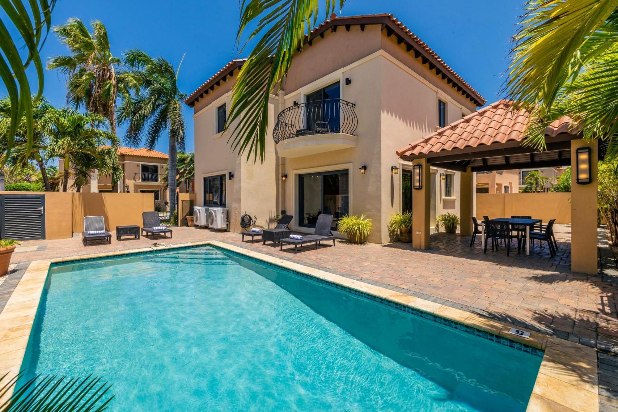 Bocobay Gold Coast Aparthotel Palm Beach