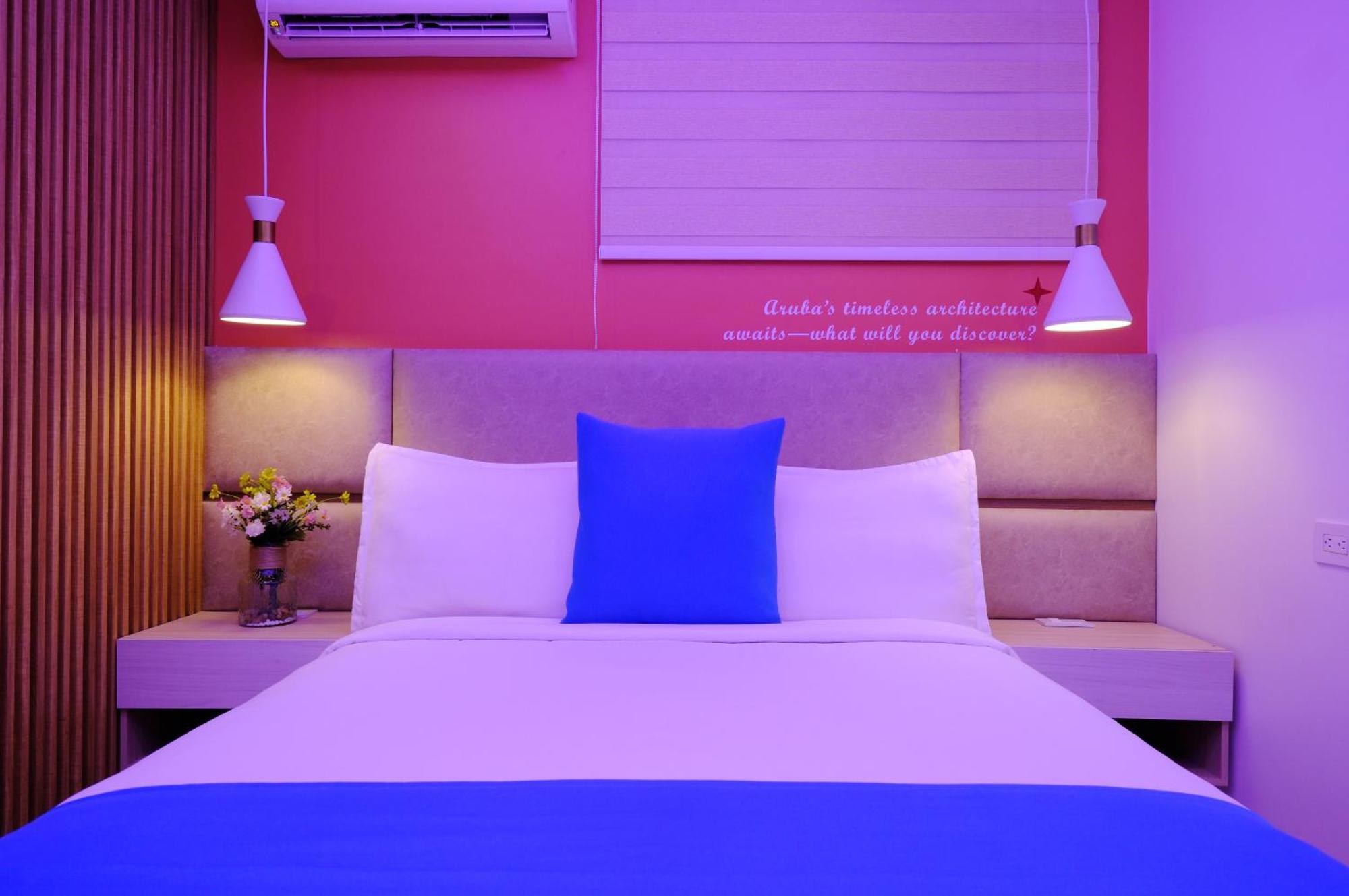 Victoria Hotel 2*