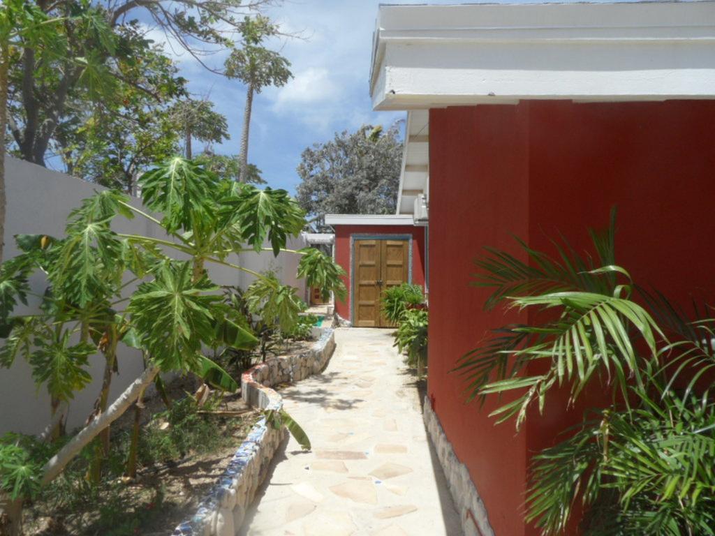 Bed & Breakfast Mangooz Oranjestad