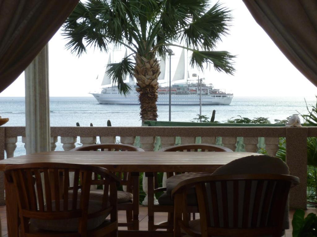 Le Chateau Ocean Aparthotel 4*