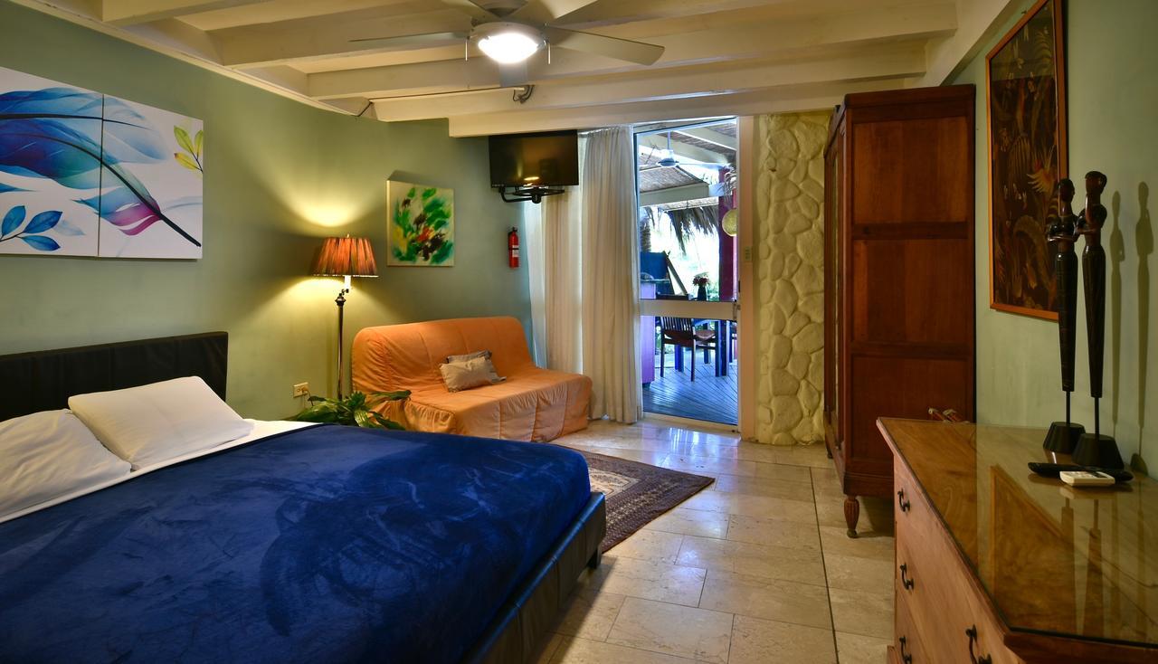 Beach House Aruba Apartments * Palm Beach
