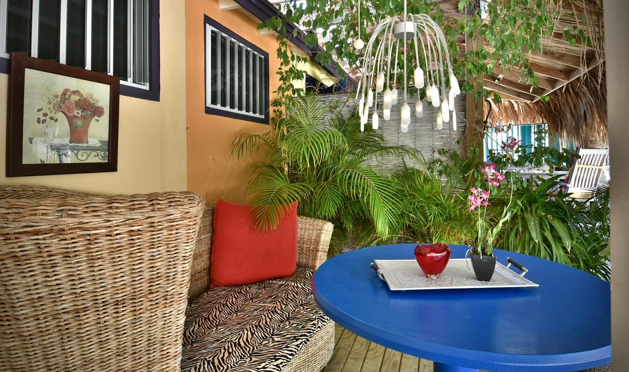 Beach House Aruba Apartments *