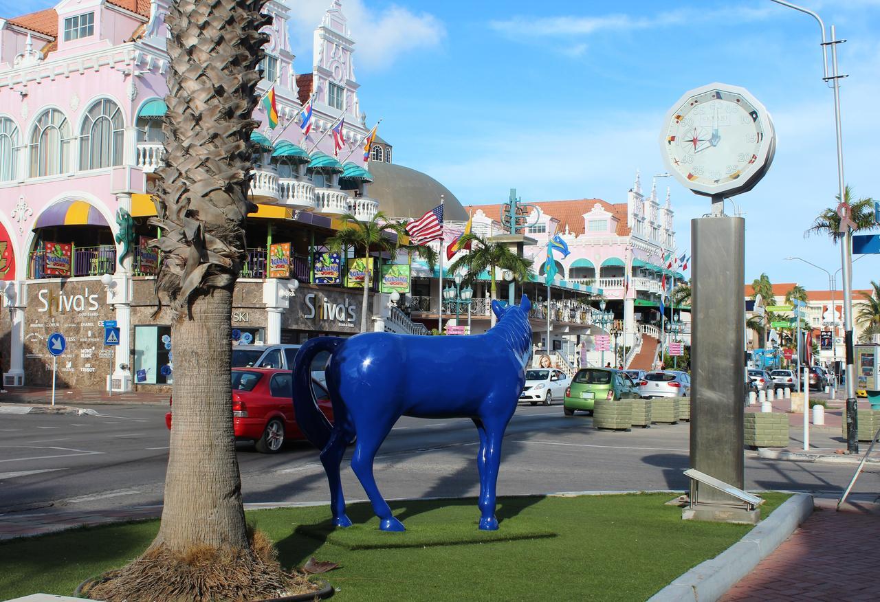 Bay Harbor Oranjestad