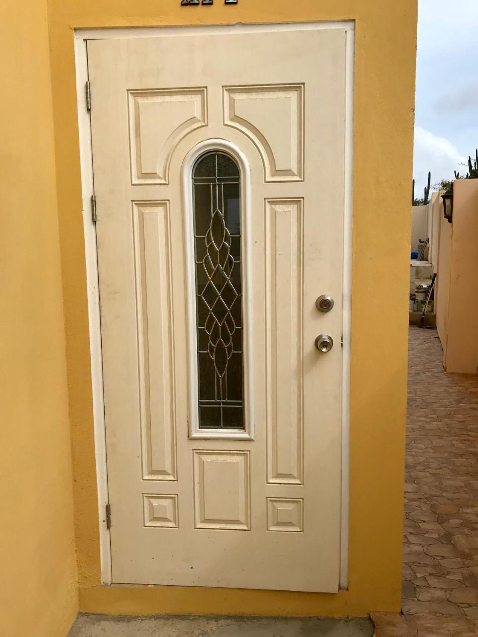 Cozy Apartment,2minutes To Hotels, Ritz Carlton, Palm Beach Apartment *