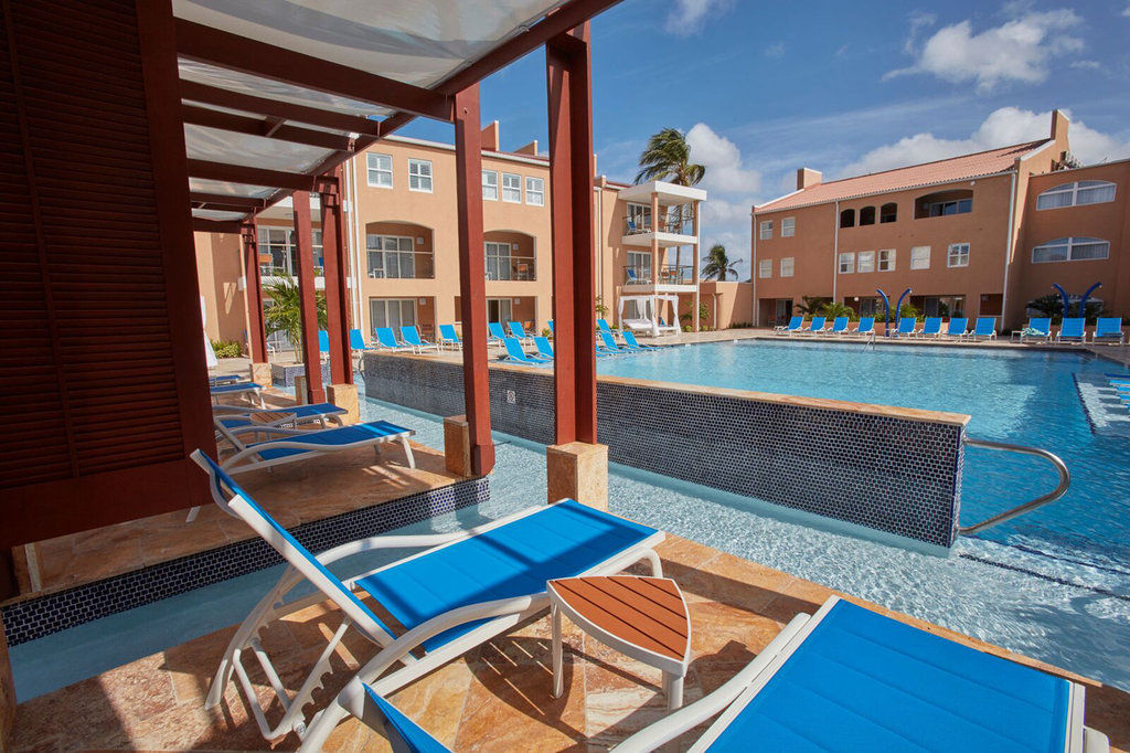 - Divi Dutch Village 4* Oranjestad