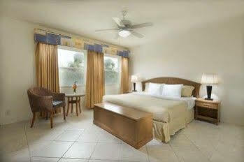 Resort - Divi Dutch Village 4*