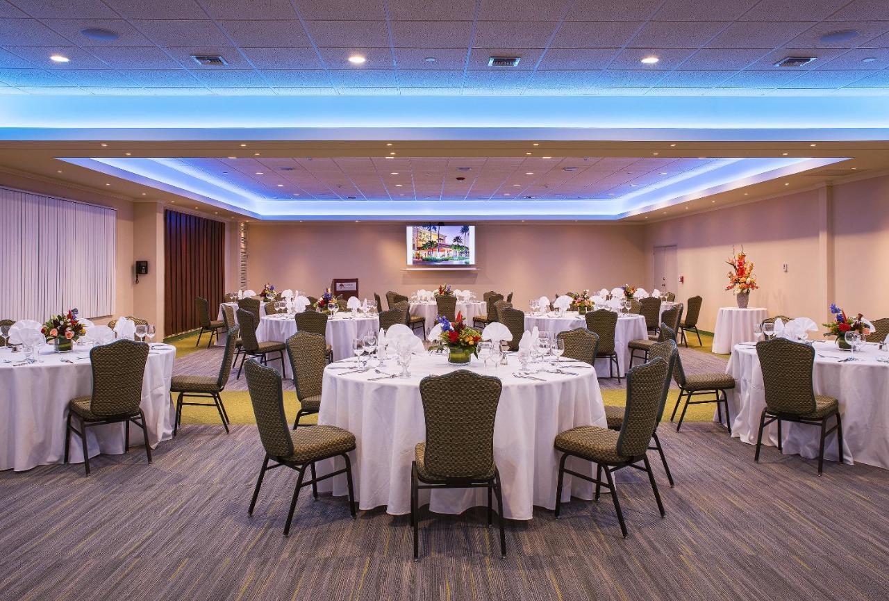 Bluegreen Vacations La Resort, An Ascend Collection Resort Palm Beach