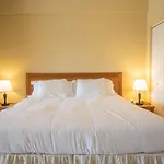 Bay Harbor Luxury 1 Bedroom Apartments