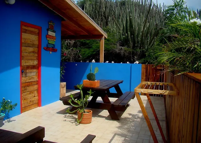 Hopi Cadushi Apartment