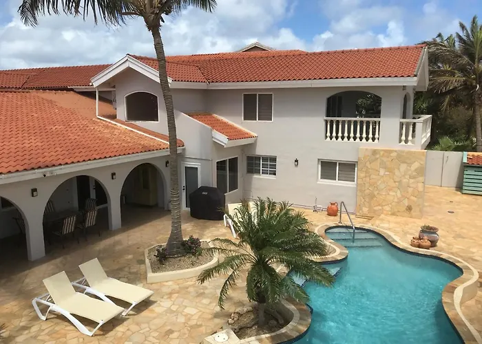 Arashi Beach Villa