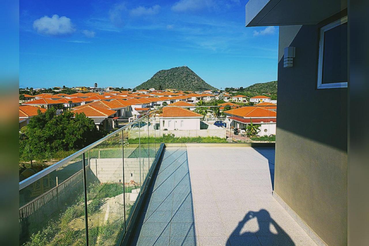 Aruba - Cozy And Modern!