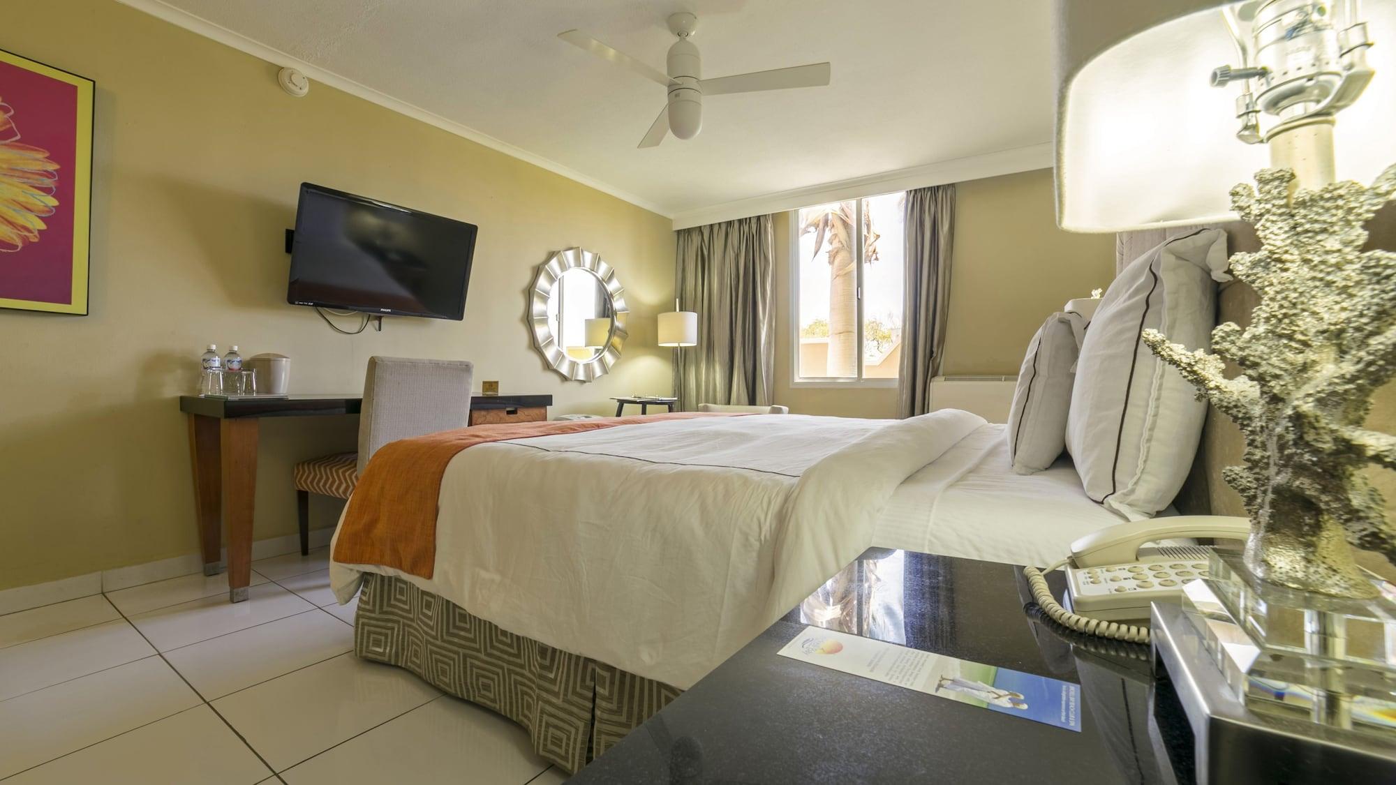 Tryp By Wyndham Aruba Adults Only Hotel