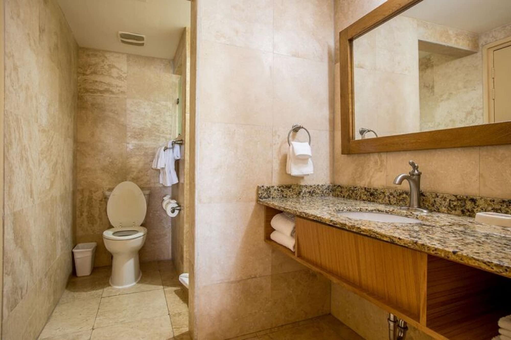 Caribbean Palm Village Apartment *