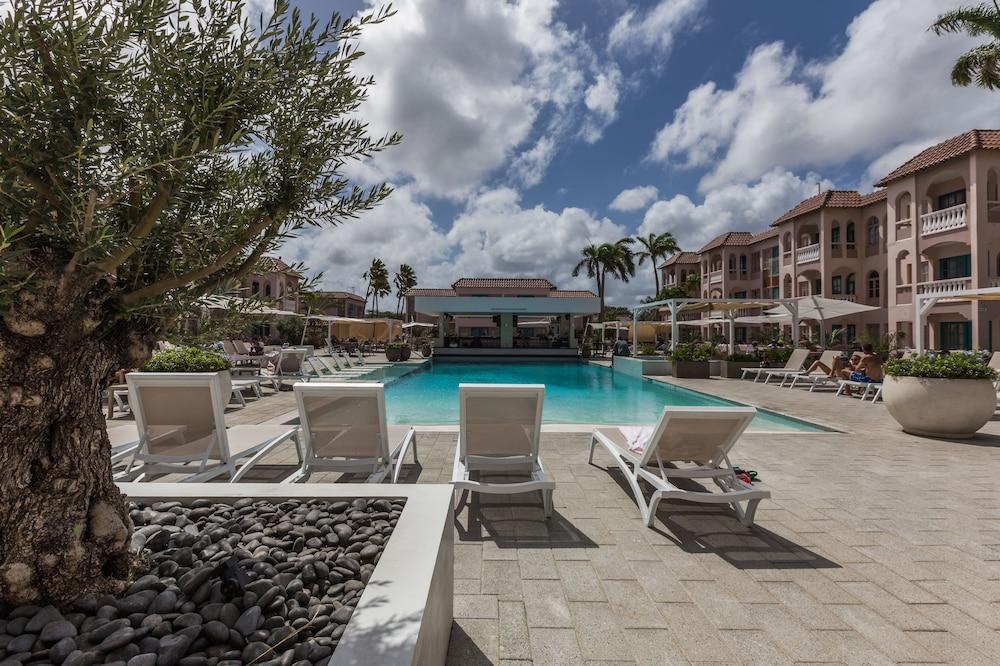 Caribbean Palm Village *