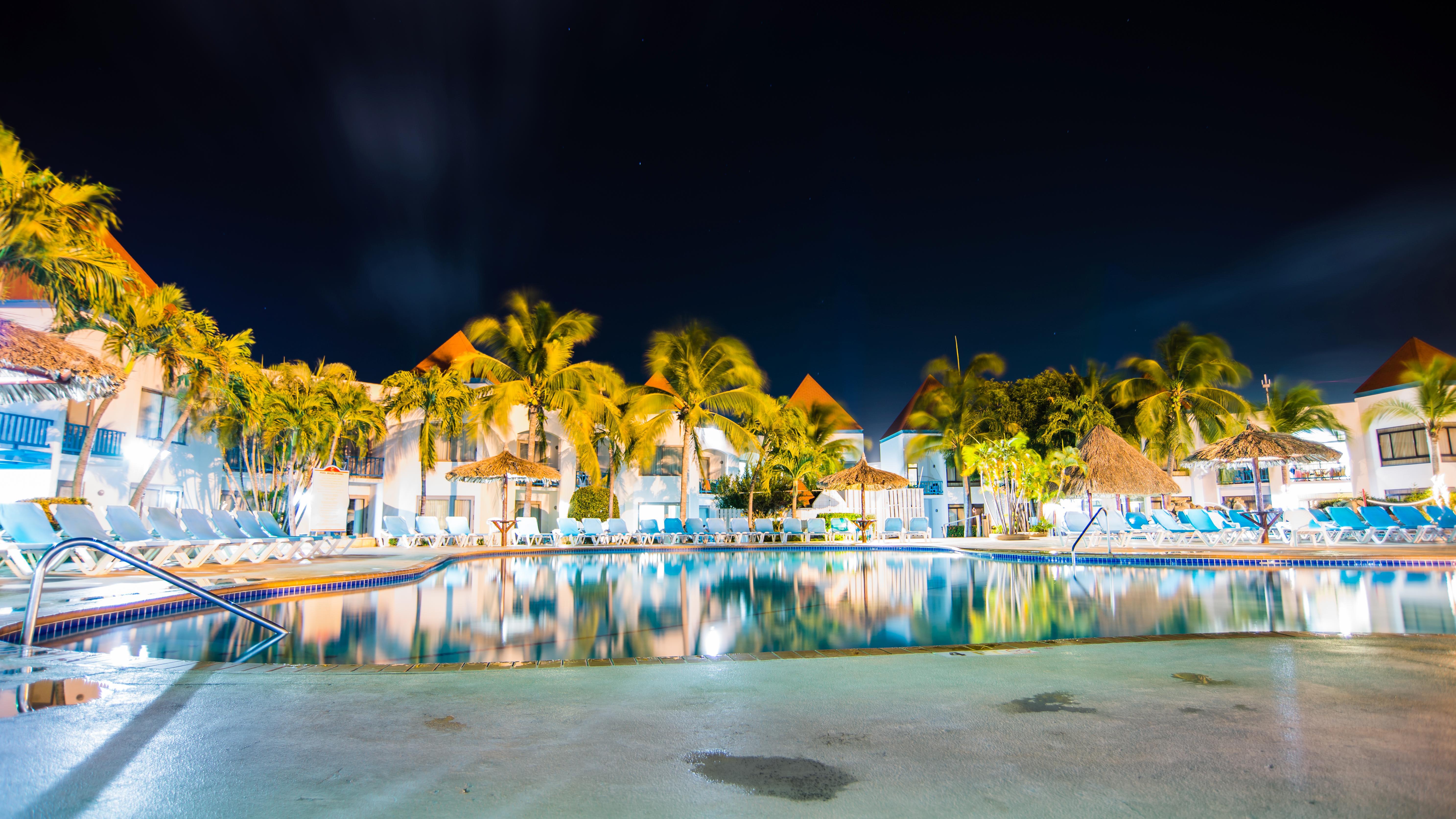 Courtyard By Marriott Aruba 4*