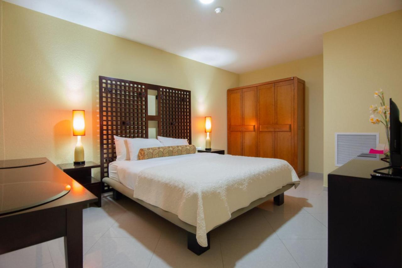 Bay Harbor Luxury 1 Bedroom * Oranjestad