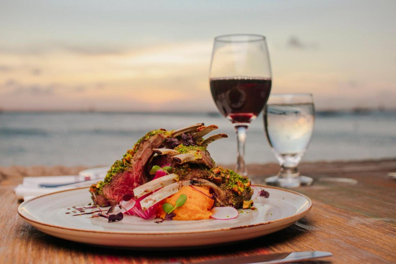 Aruba - & Casino By Ihg Palm Beach
