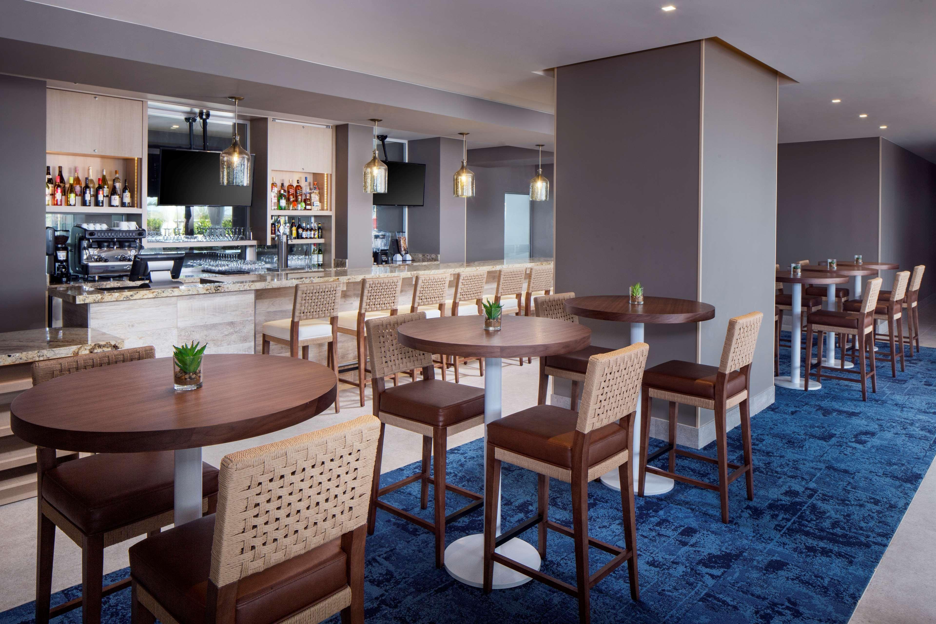 Hyatt Place Aruba Airport 4*