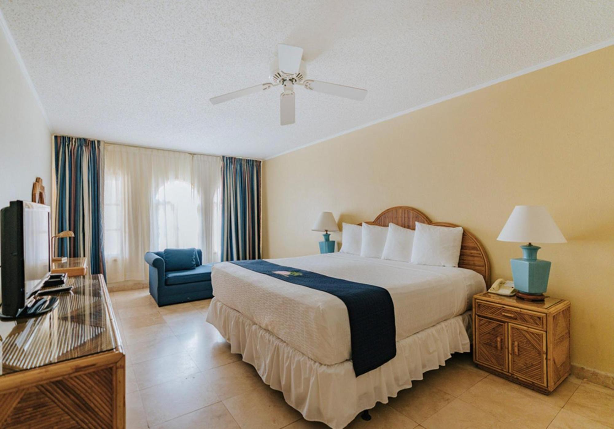Apartment Caribbean Palm Village Noord