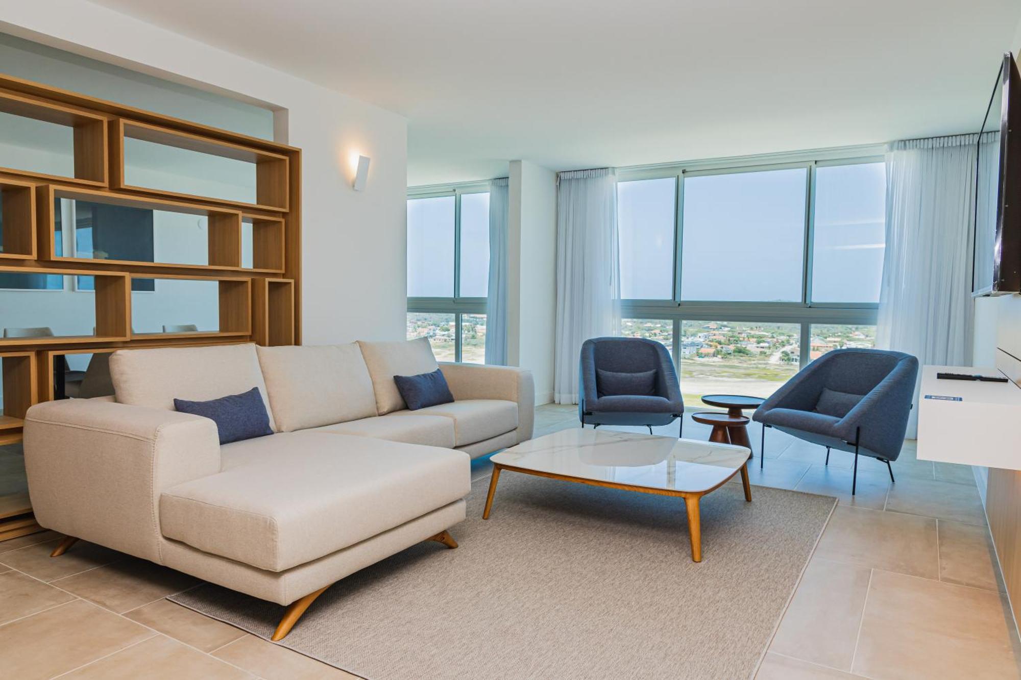 Radisson Blu Aruba Palm Beach