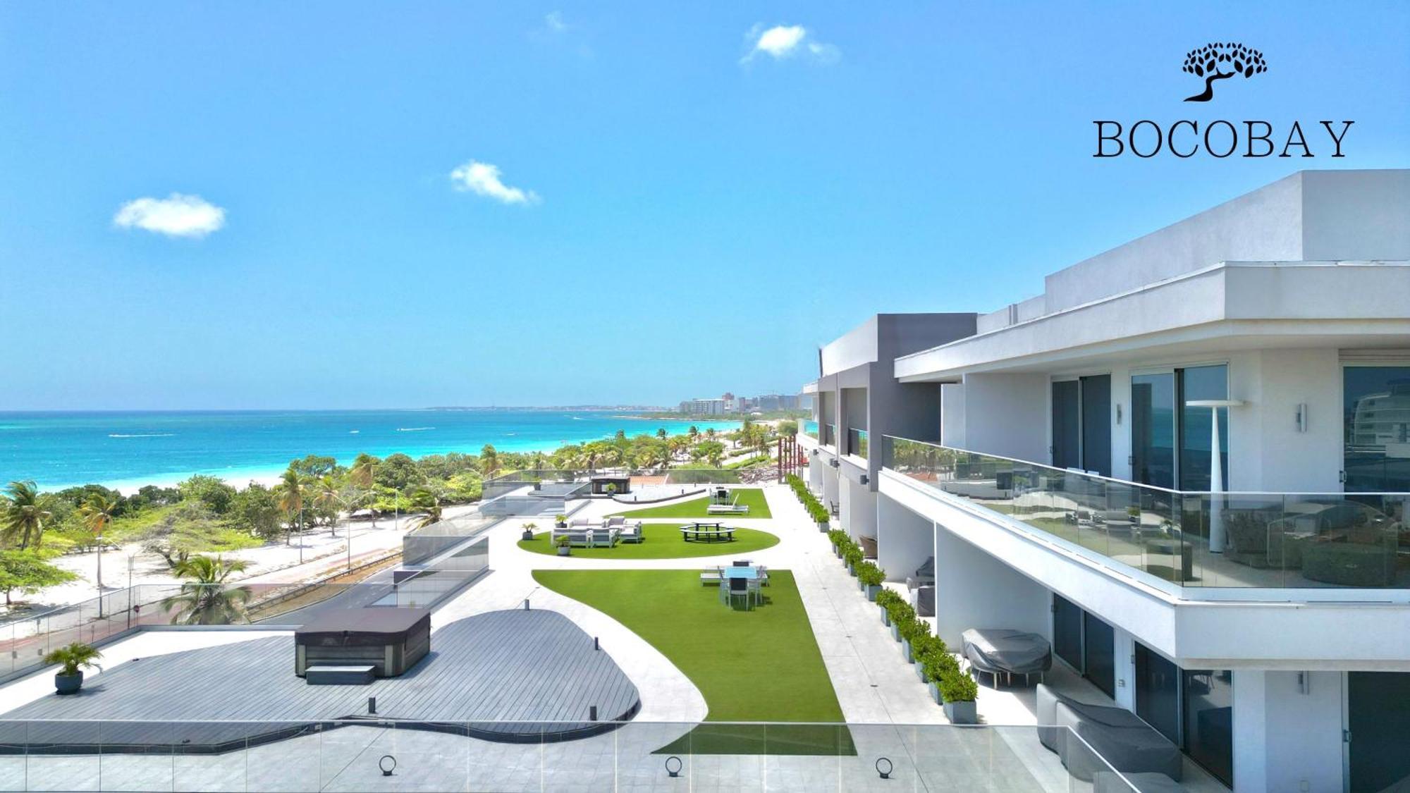 O Beachfront Residences, By Bocobay Aruba Apartamento Palm Beach
