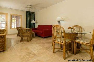 Caribbean Palm Village Apartment