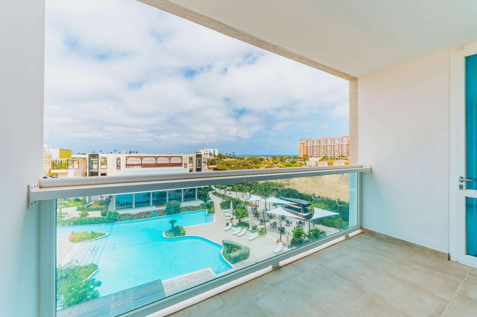 Radisson Blu Aruba 4*