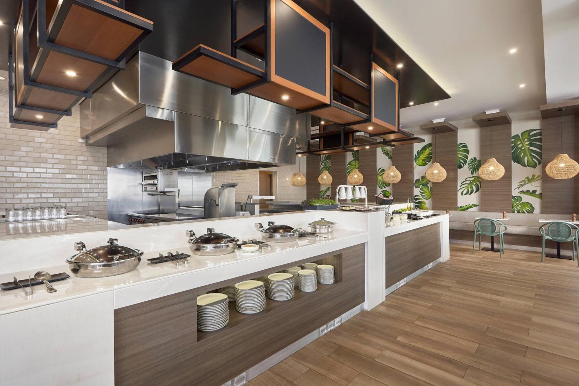 Resort Courtyard By Marriott Aruba 4*