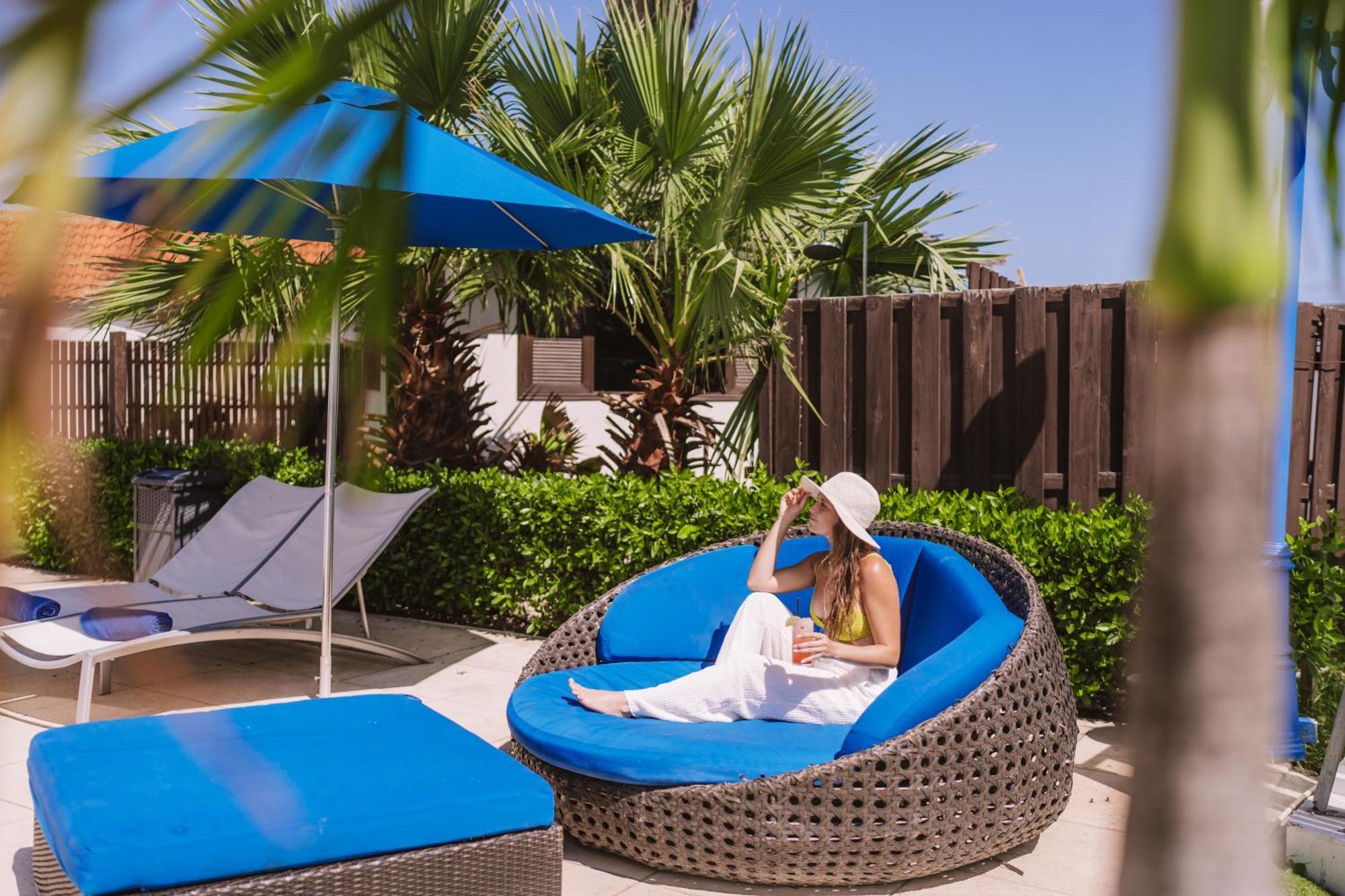 Hotel Tryp By Wyndham Aruba Adults Only Palm Beach