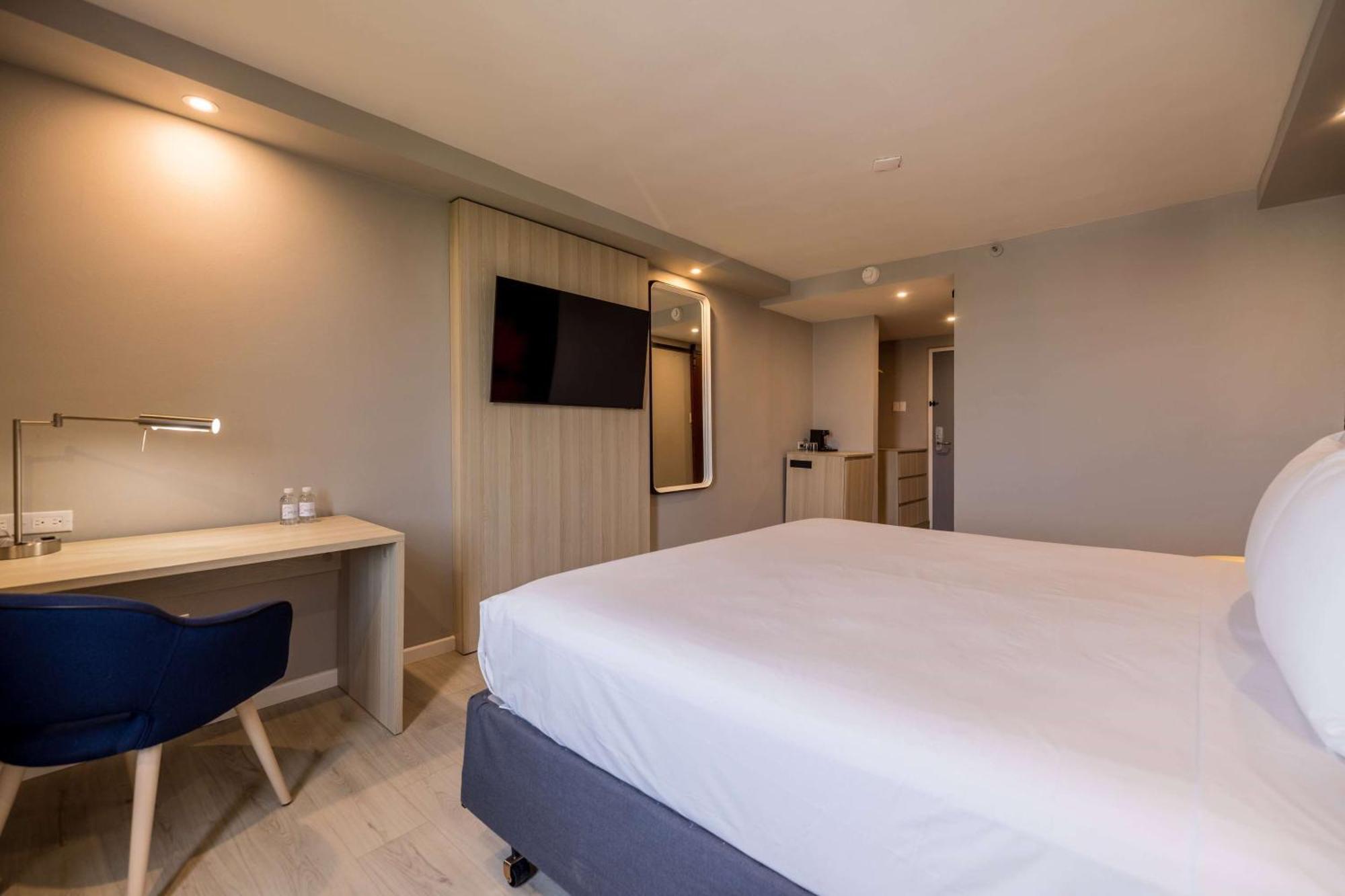Tryp By Wyndham Aruba Adults Only Palm Beach