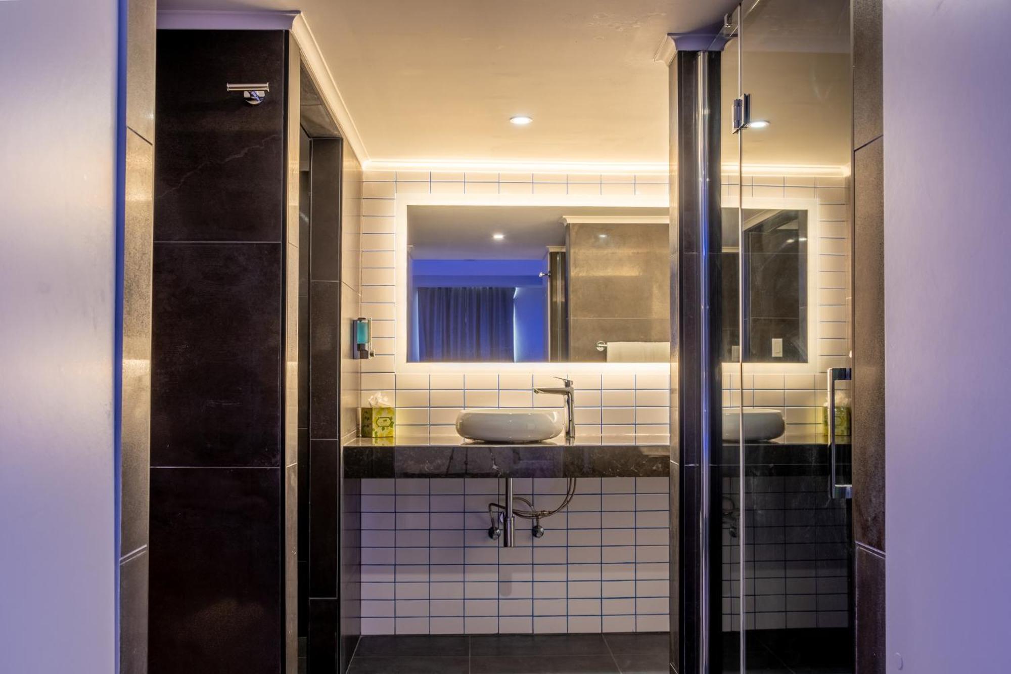 Hotel Tryp By Wyndham Aruba Adults Only