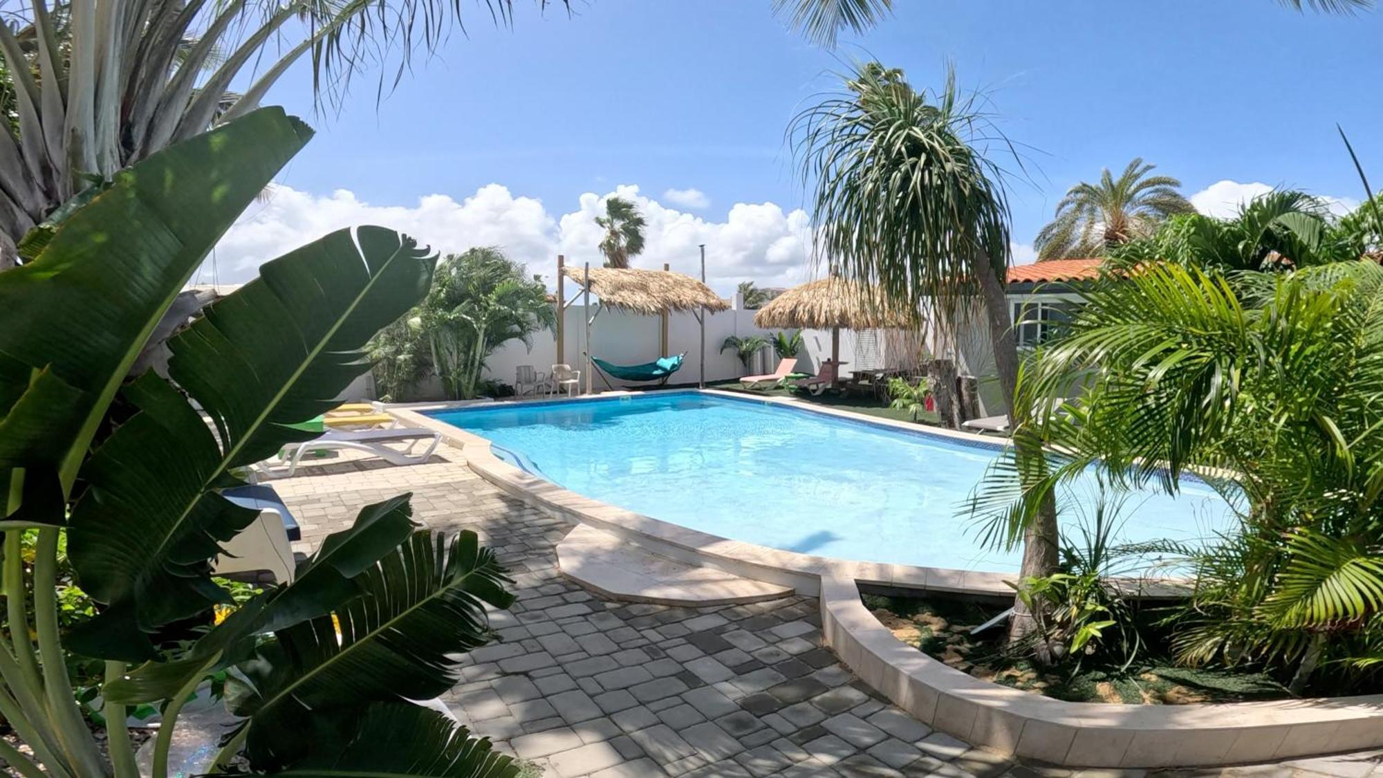 Casalina Garden 2 Blocks To Palm & Kitesurfing School Apartment *