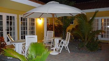 Aruba Tropic Apartment *