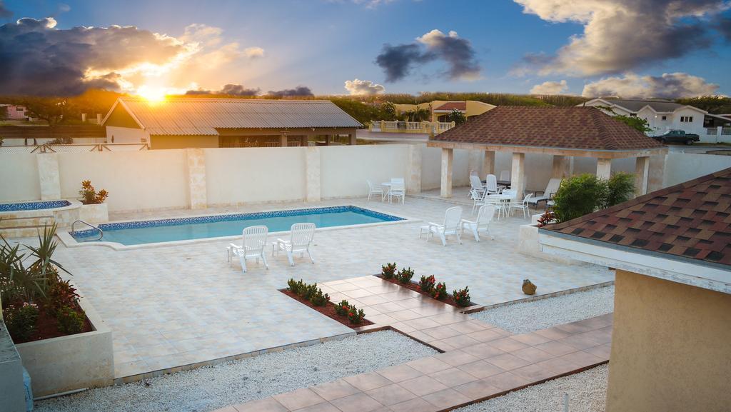 Tropical Breeze Aruba