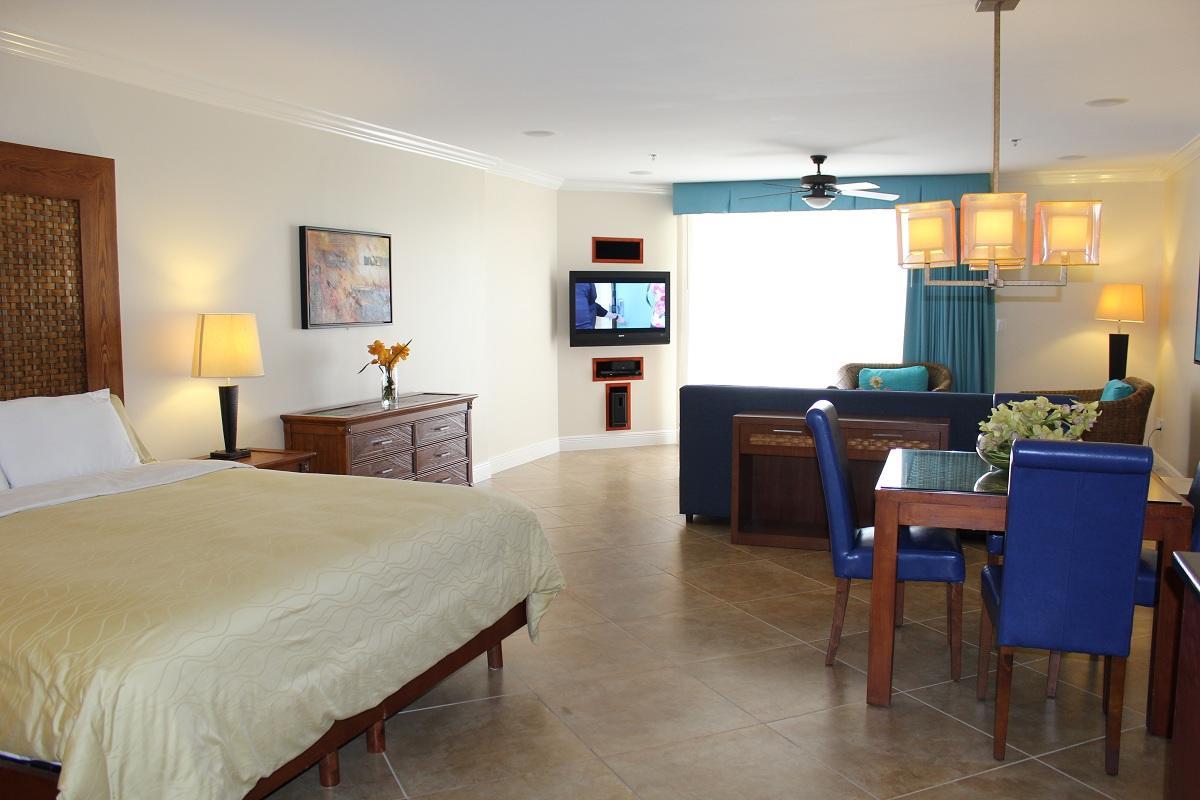 Divi Studio Palm Beach
