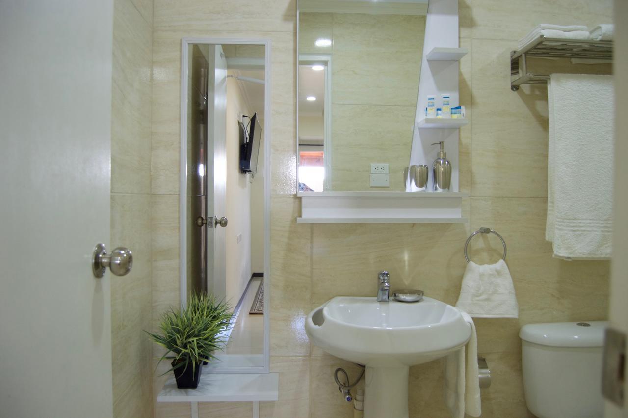 Hostel Aruba Suites Palm Beach