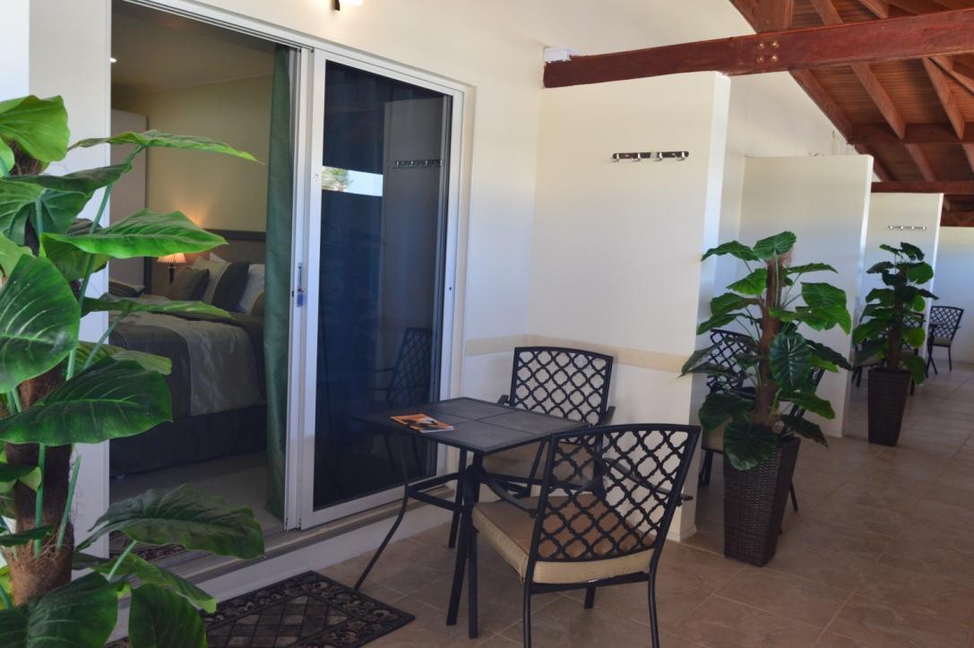Hostel Aruba Suites Palm Beach