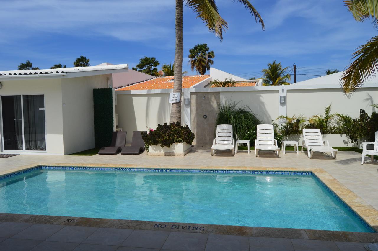 Aruba Suites Palm Beach