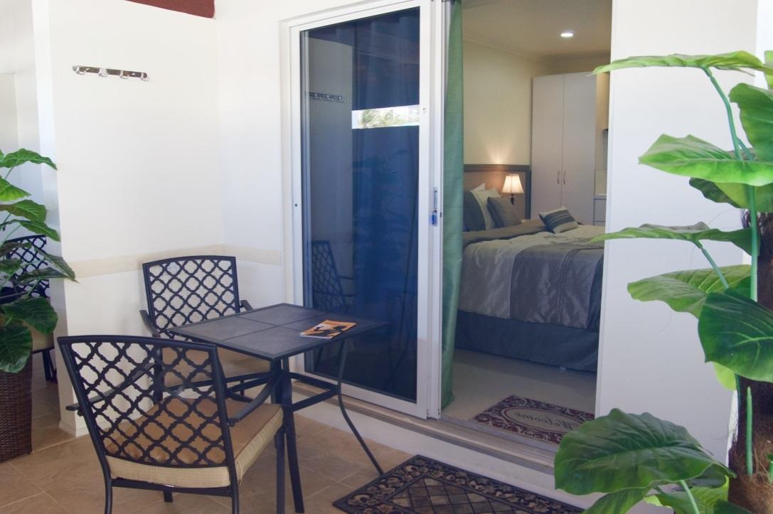 Aruba Suites Hostel *