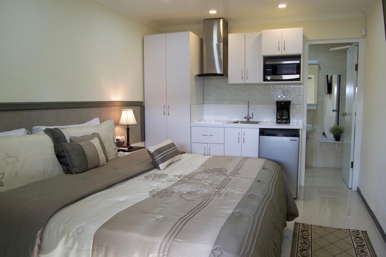 Aruba Suites Hostel *