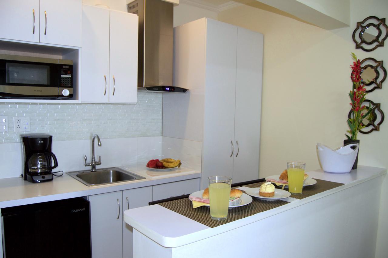 Aruba Suites Hostel Palm Beach