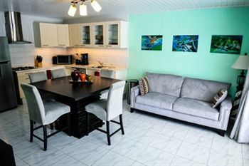 Apartment Paradise & Oranjestad