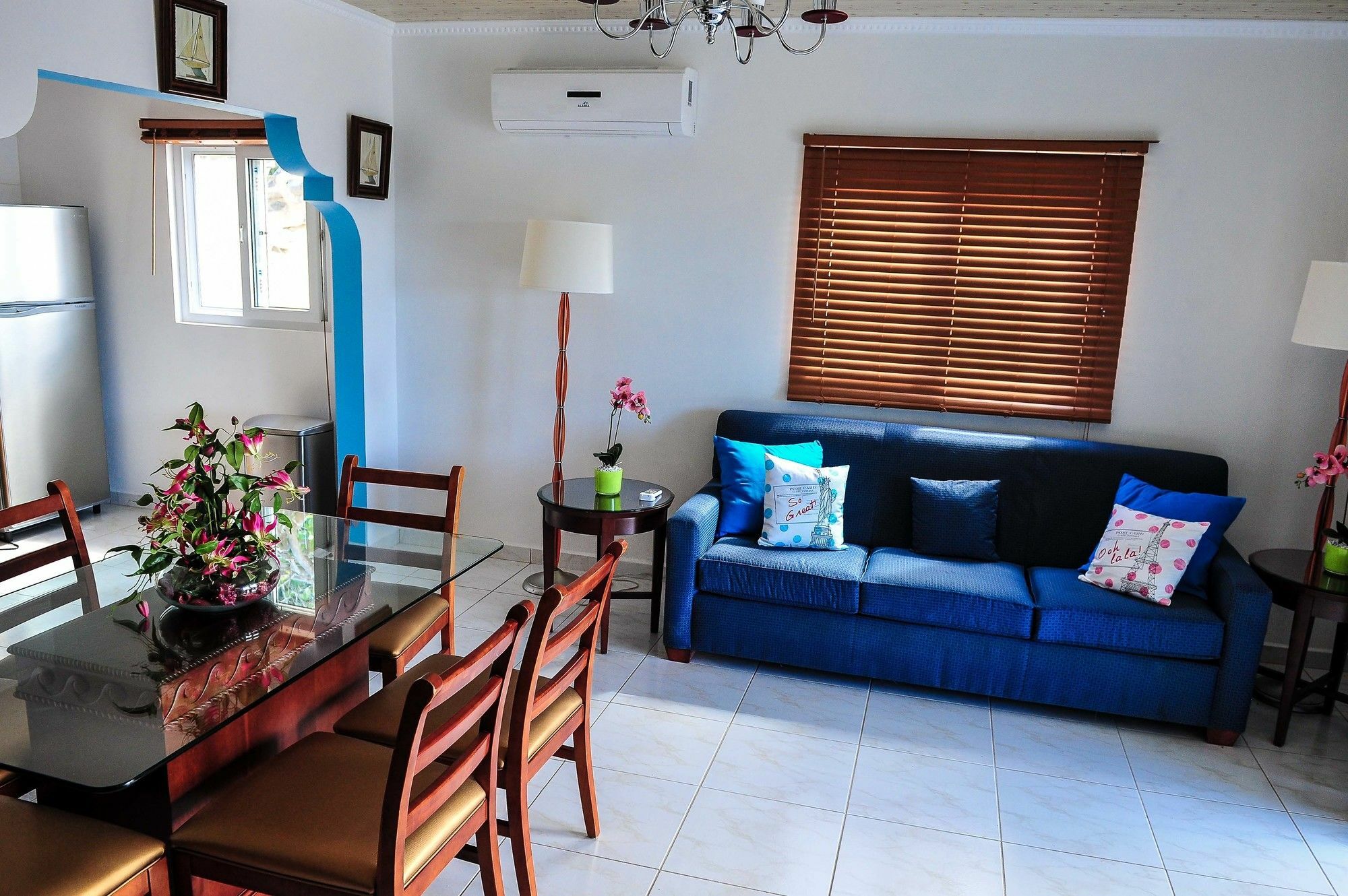 Paradise & * Oranjestad