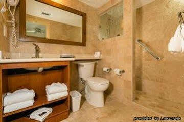 Caribbean Palm Village Apartment