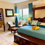 Aruba Sunset Beach Studios
