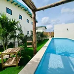 Vistalmar Ocean Suites